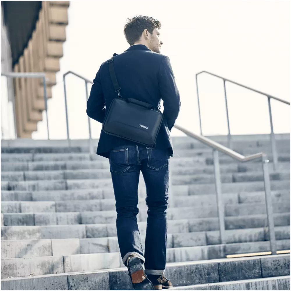 Imagine pt. Geantă pt. laptop Gauntlet MacBook® Pro