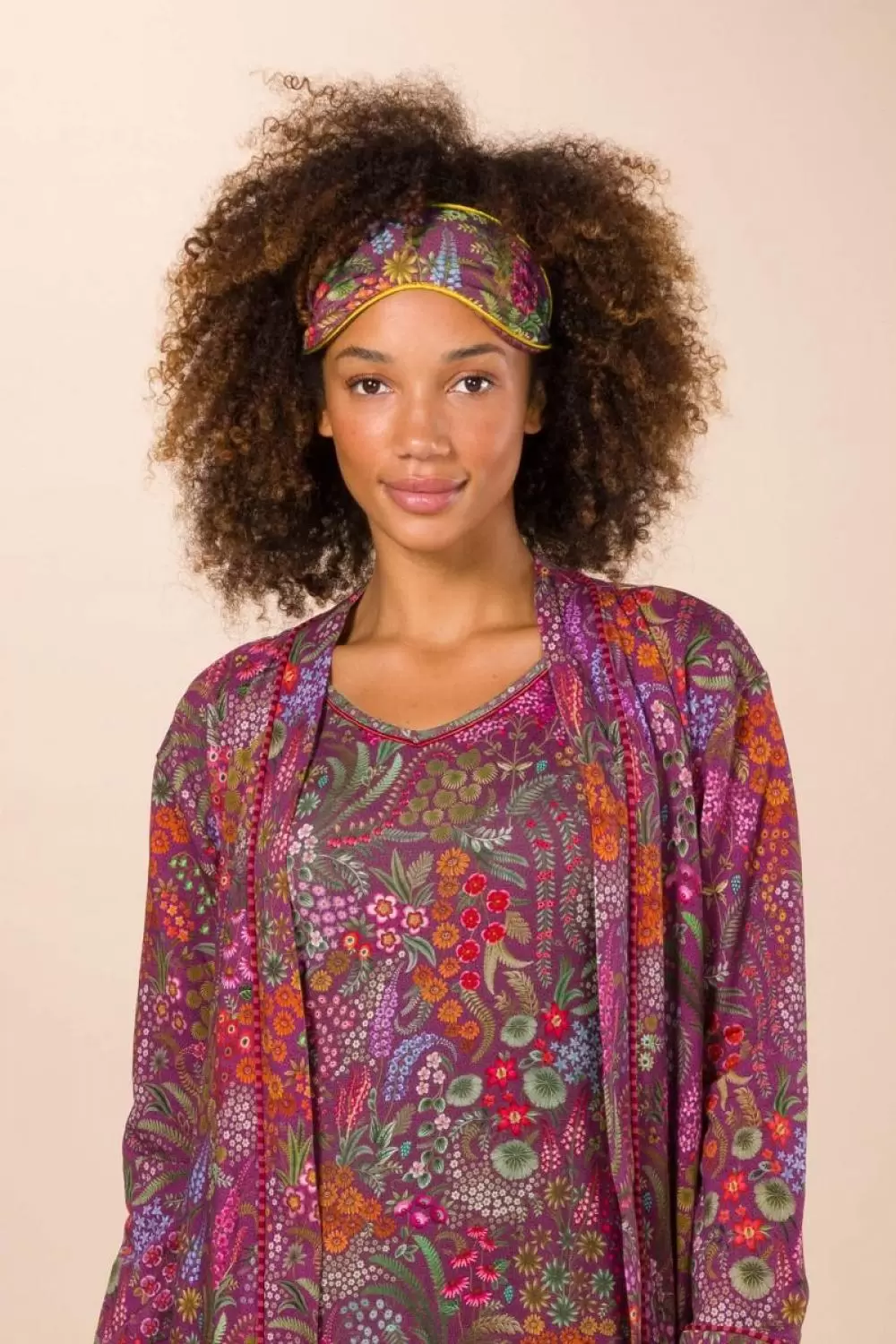 Image of Alie Querida Sleeping Mask