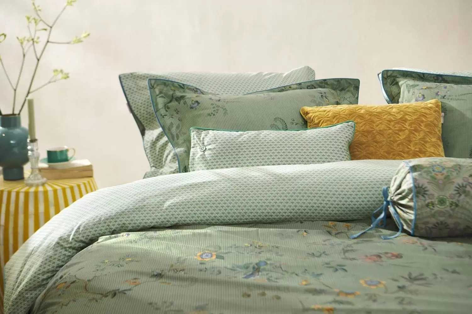 Image of Amor de Dios Sheets Bedding