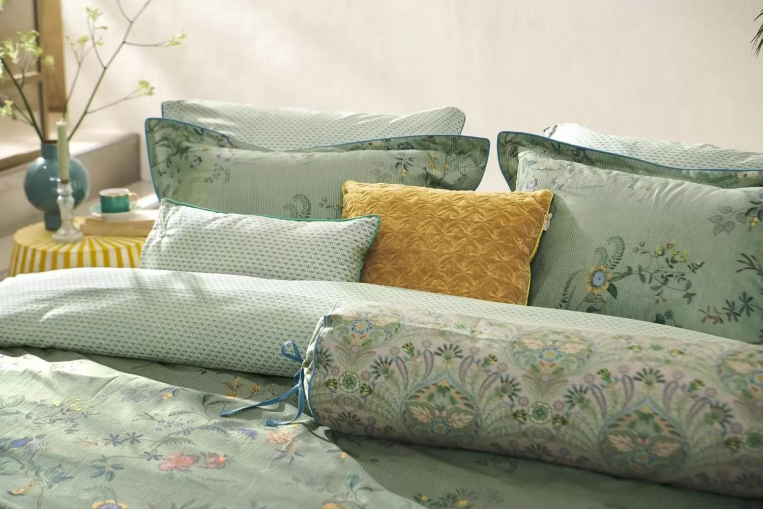 Image of Amor de Dios Sheets Bedding