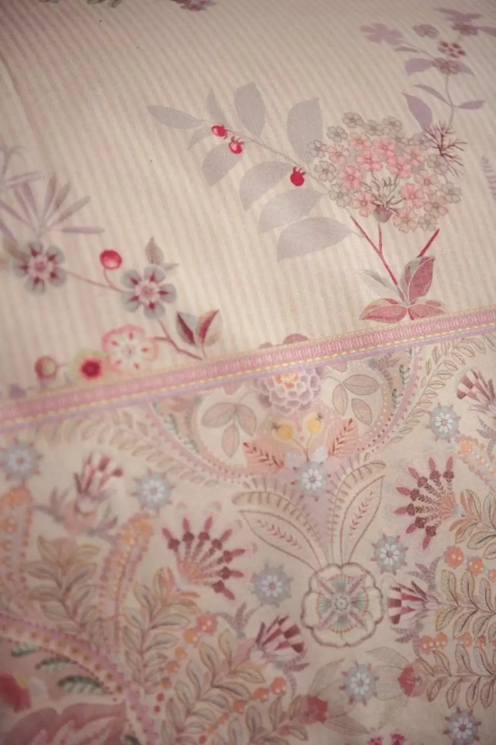 Image of Amor de Dios Sheets Bedding