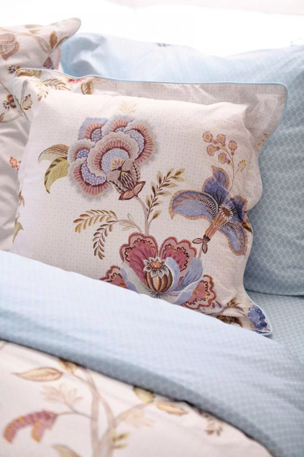 Image of Cece Fiore Cushion