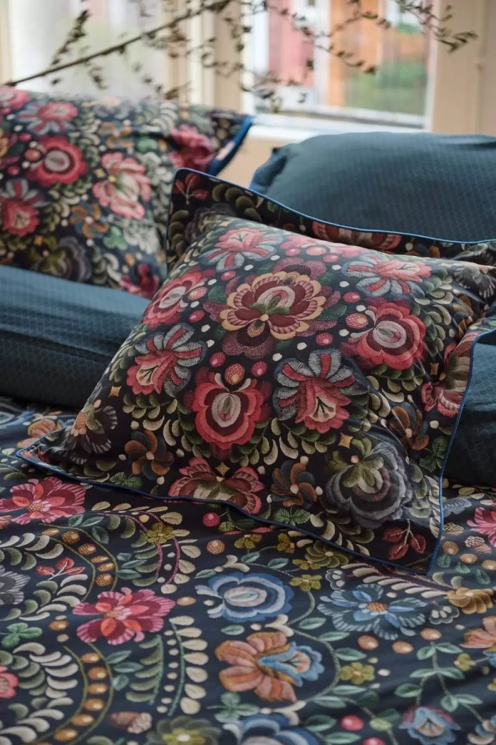 Image of Il Ricamo Cushion