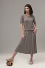 Imagine pt. Compleu tricotat bluză clasică şi fustă evazată plisată cu mâneci scurte